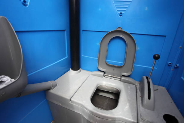 Best Sanitation services for porta potties  in Lindenhurst, IL